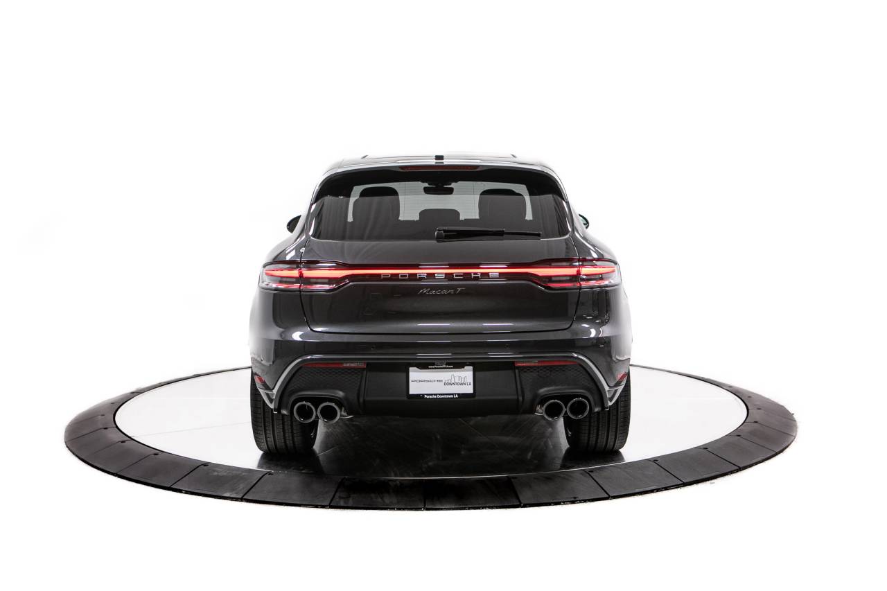 Thumbnail: 2026 Porsche Macan - 6