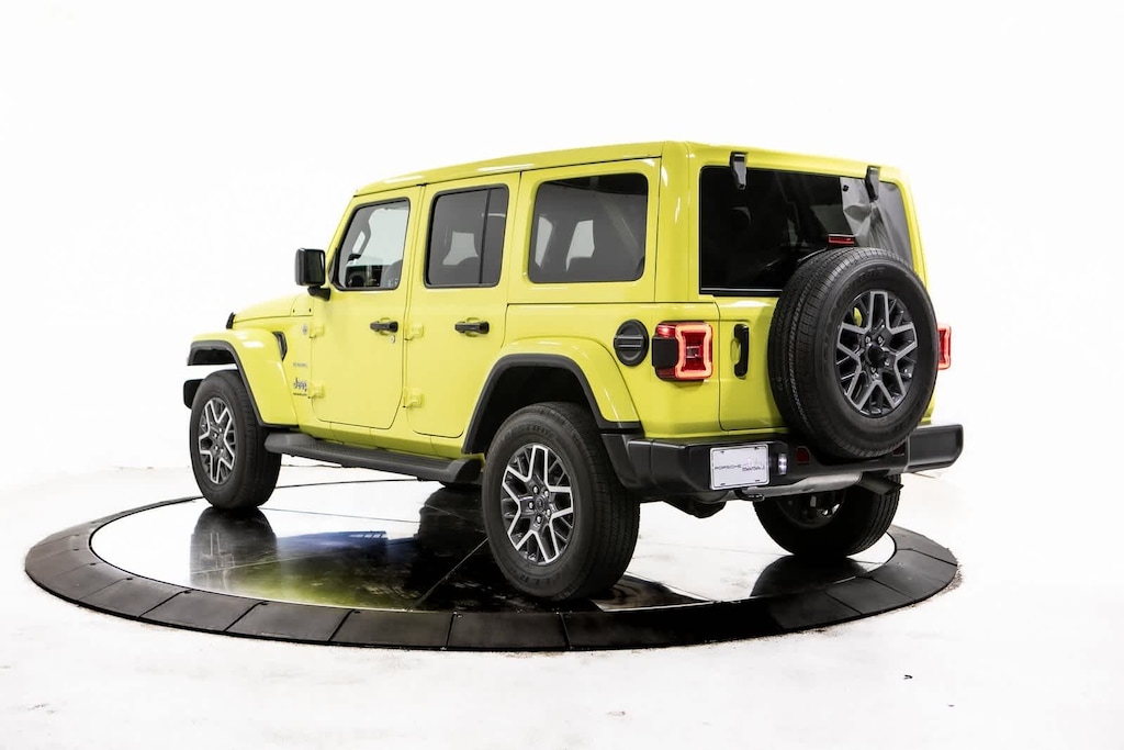 Used 2024 Jeep Wrangler Sahara SUV