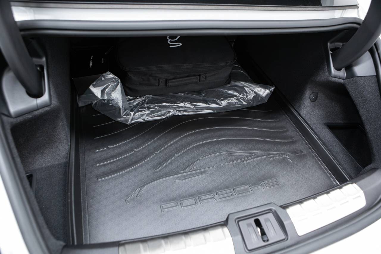 Thumbnail: 2026 Porsche Taycan - 39