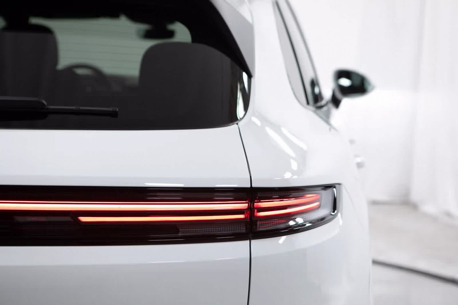 Thumbnail: 2025 Porsche Cayenne - 35