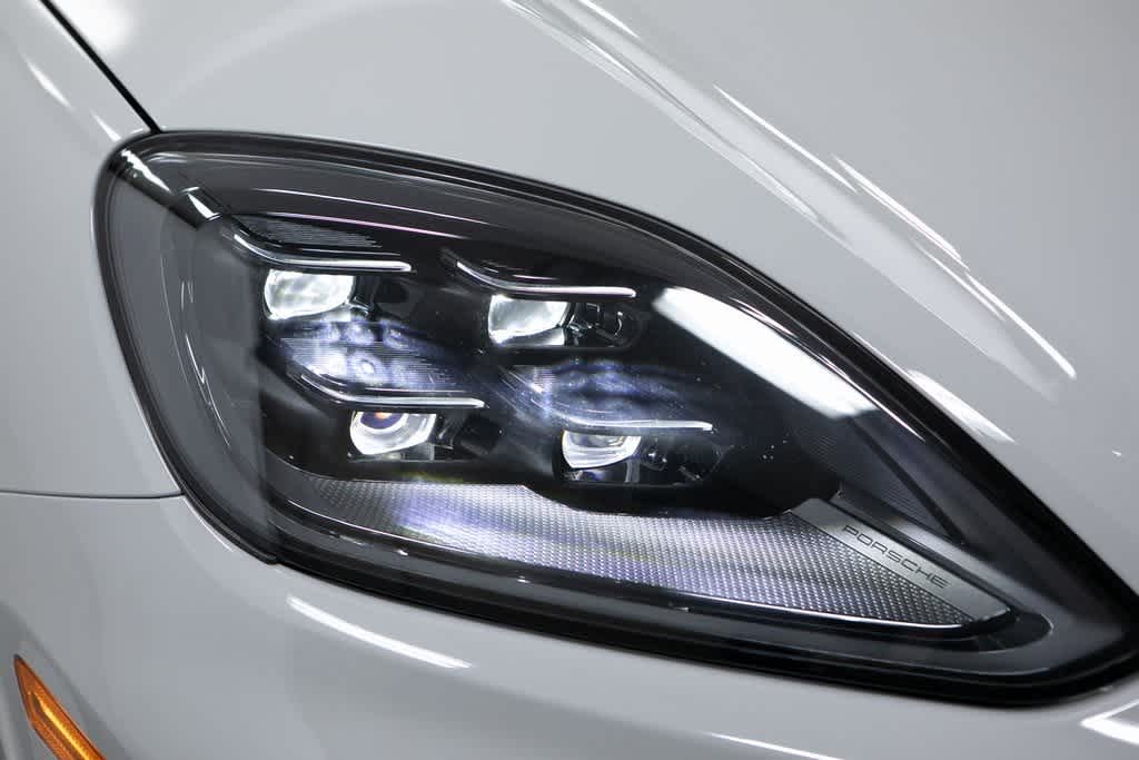 Thumbnail: 2025 Porsche  - 18