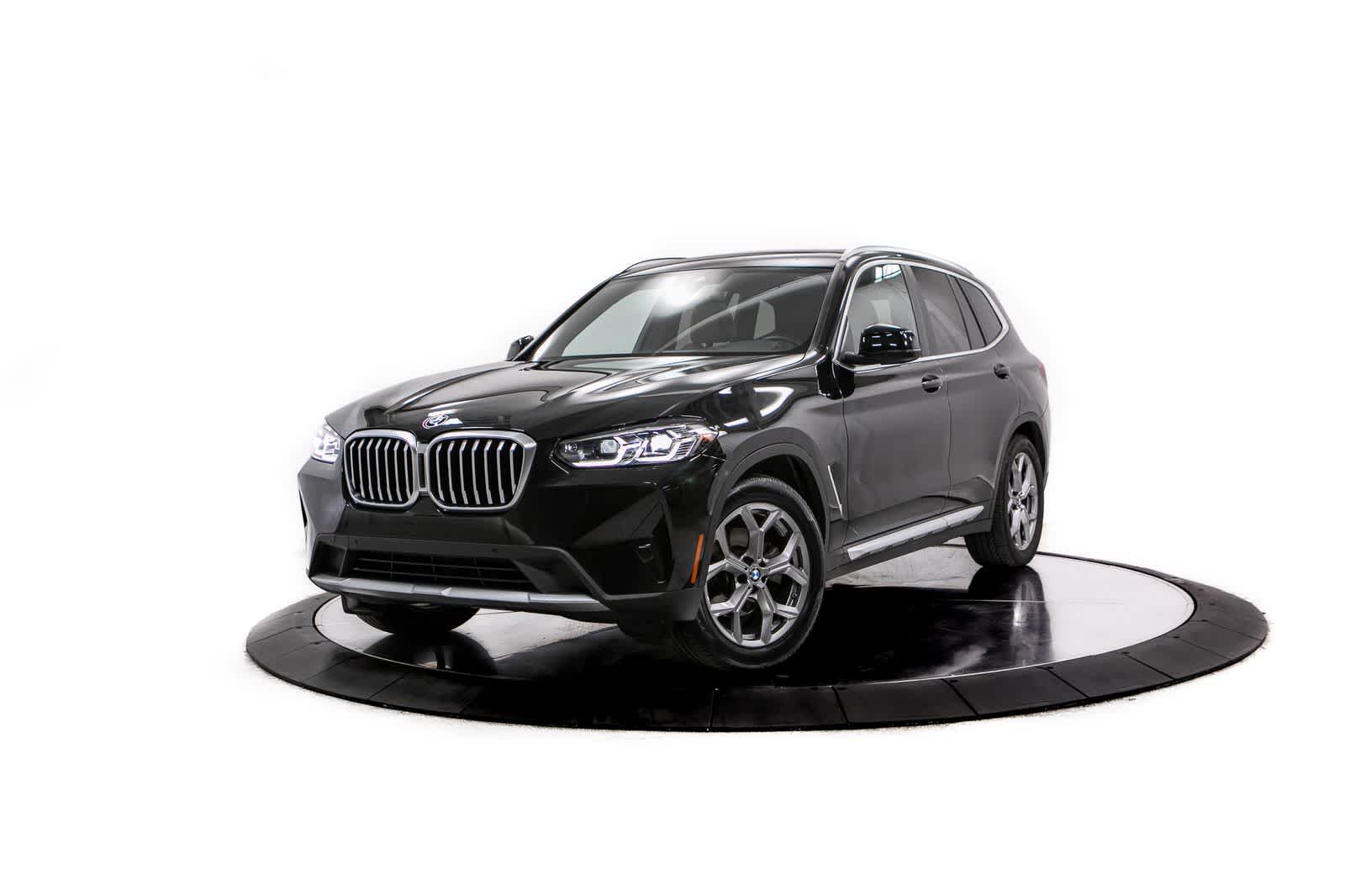2023 BMW X3 sDrive30i's photo
