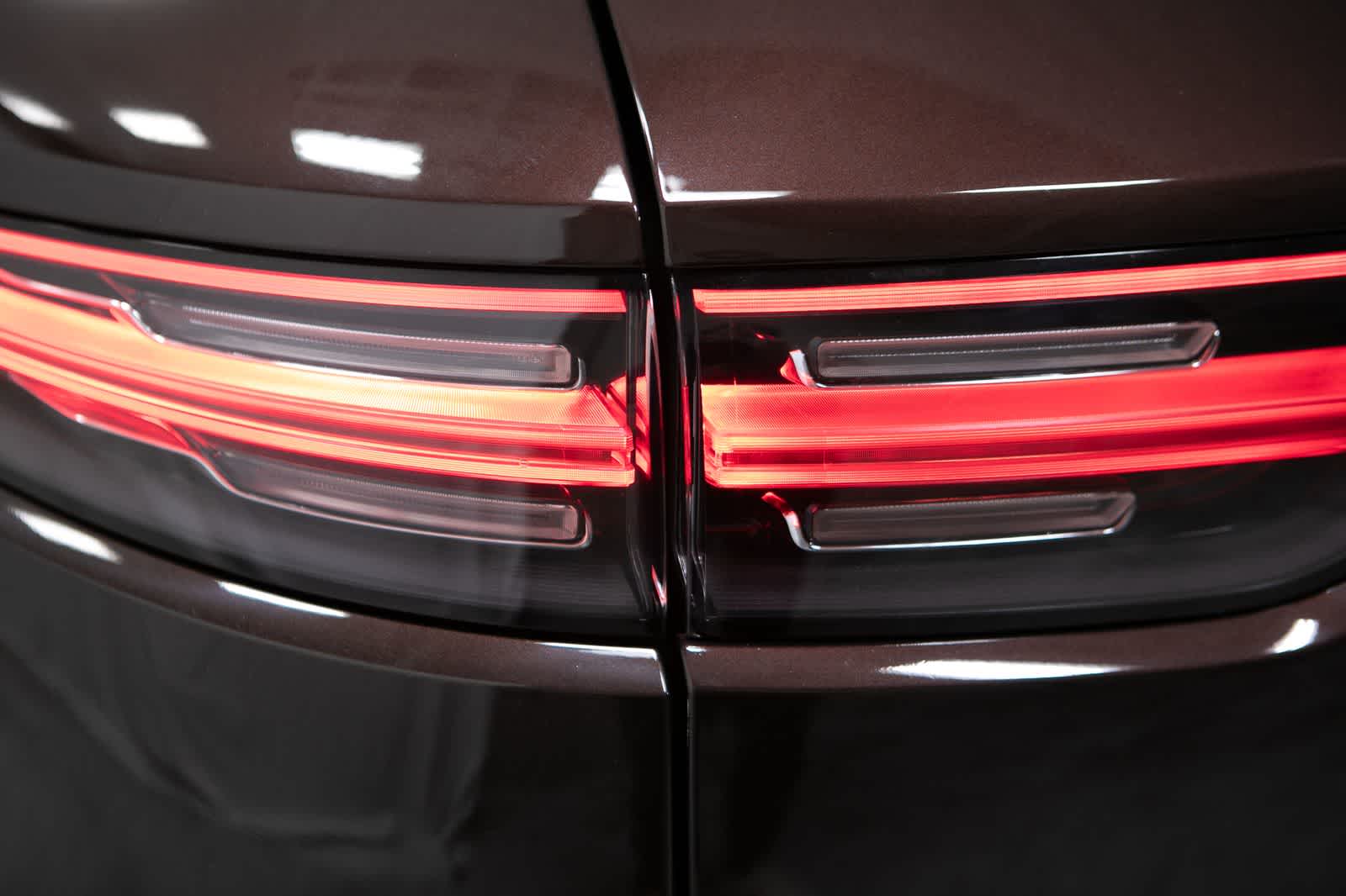 Thumbnail: 2023 Porsche Cayenne - 18