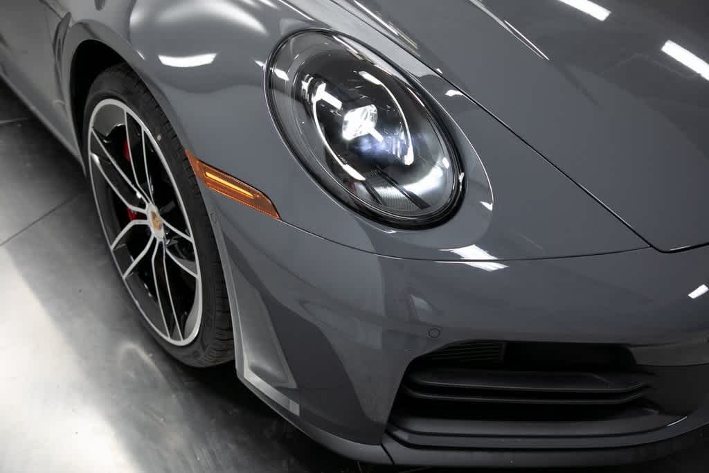 Thumbnail: 2025 Porsche 911 - 12