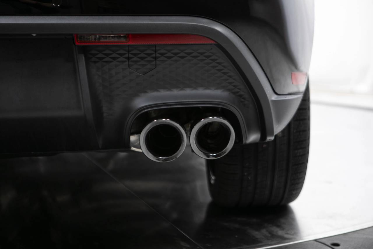 Thumbnail: 2026 Porsche Macan - 17