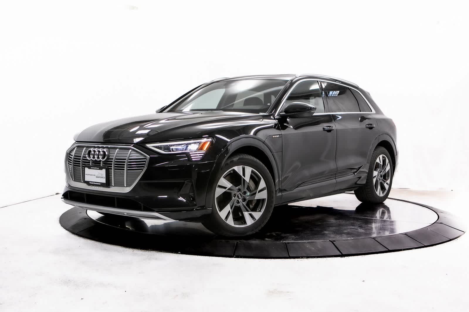 Thumbnail: 2022 Audi e-tron - 1