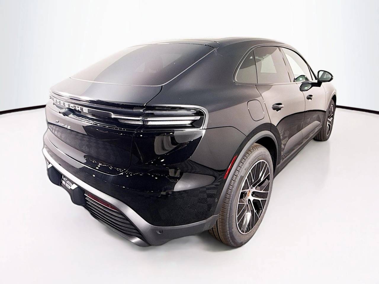 Thumbnail: 2025 Porsche Macan - 9