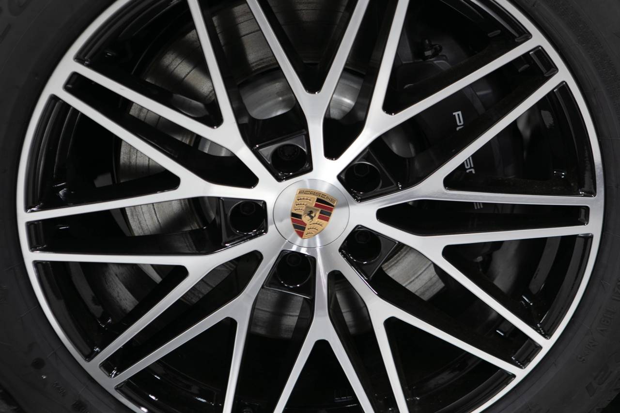 Thumbnail: 2026 Porsche  - 11