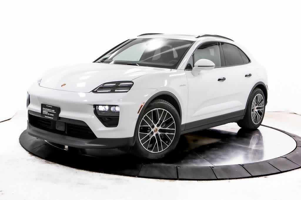 2025 Porsche Macan T -
                  Los Angeles, CA