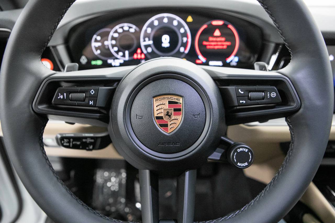 Thumbnail: 2026 Porsche Cayenne - 20