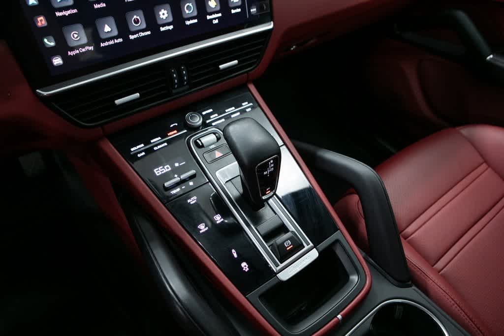 Thumbnail: 2022 Porsche Cayenne - 15