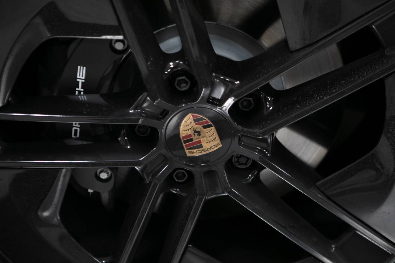 Thumbnail: 2026 Porsche Taycan - 11