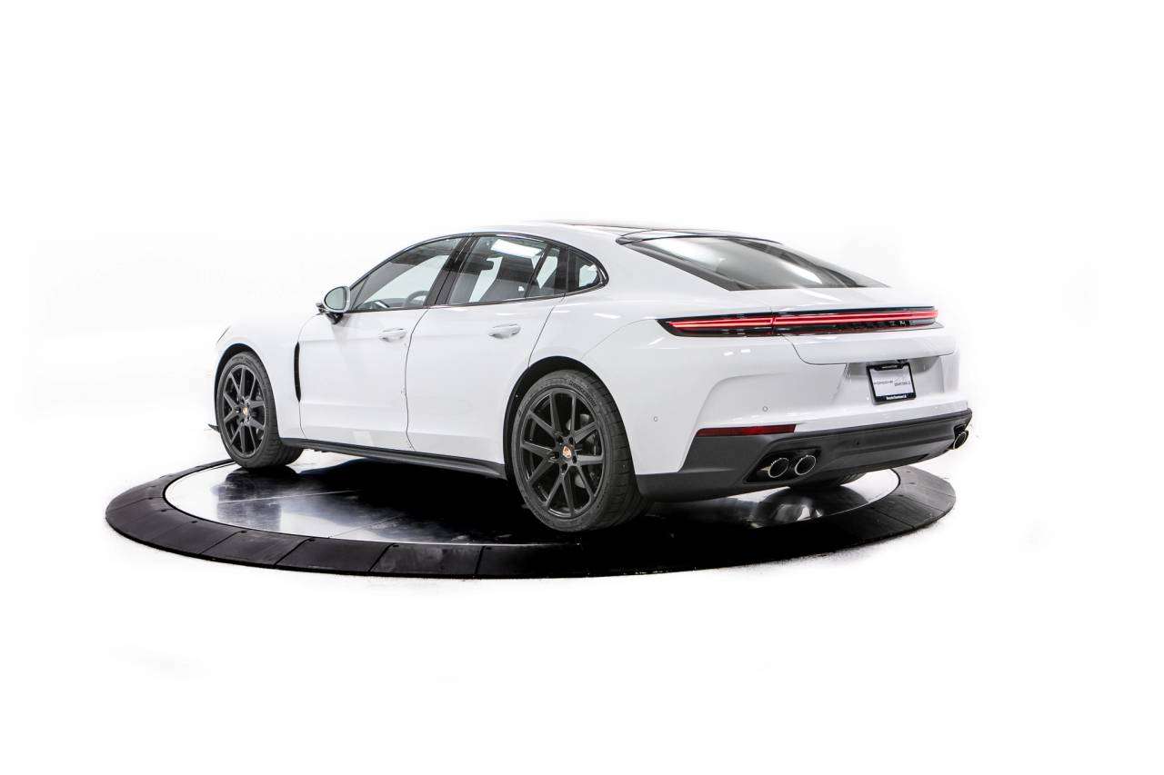 Thumbnail: 2026 Porsche Panamera - 3