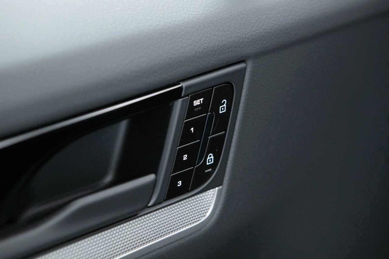 Thumbnail: 2026 Porsche  - 24