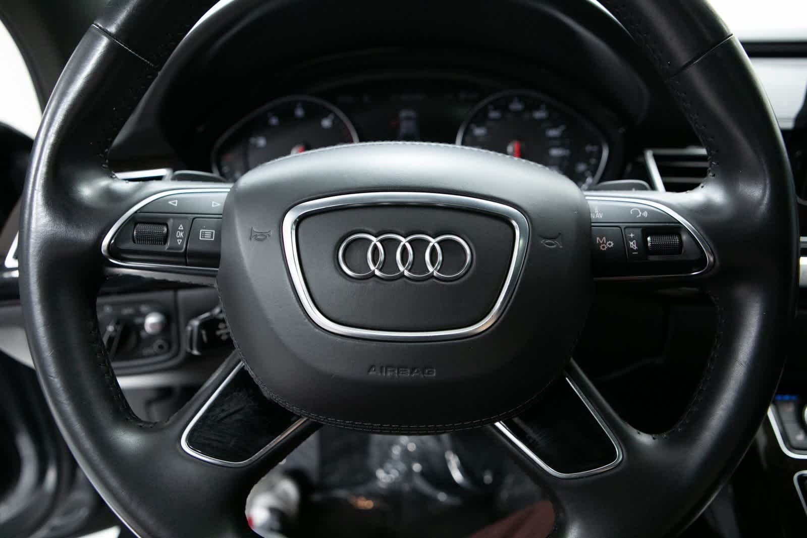 Thumbnail: 2017 Audi A8 - 14