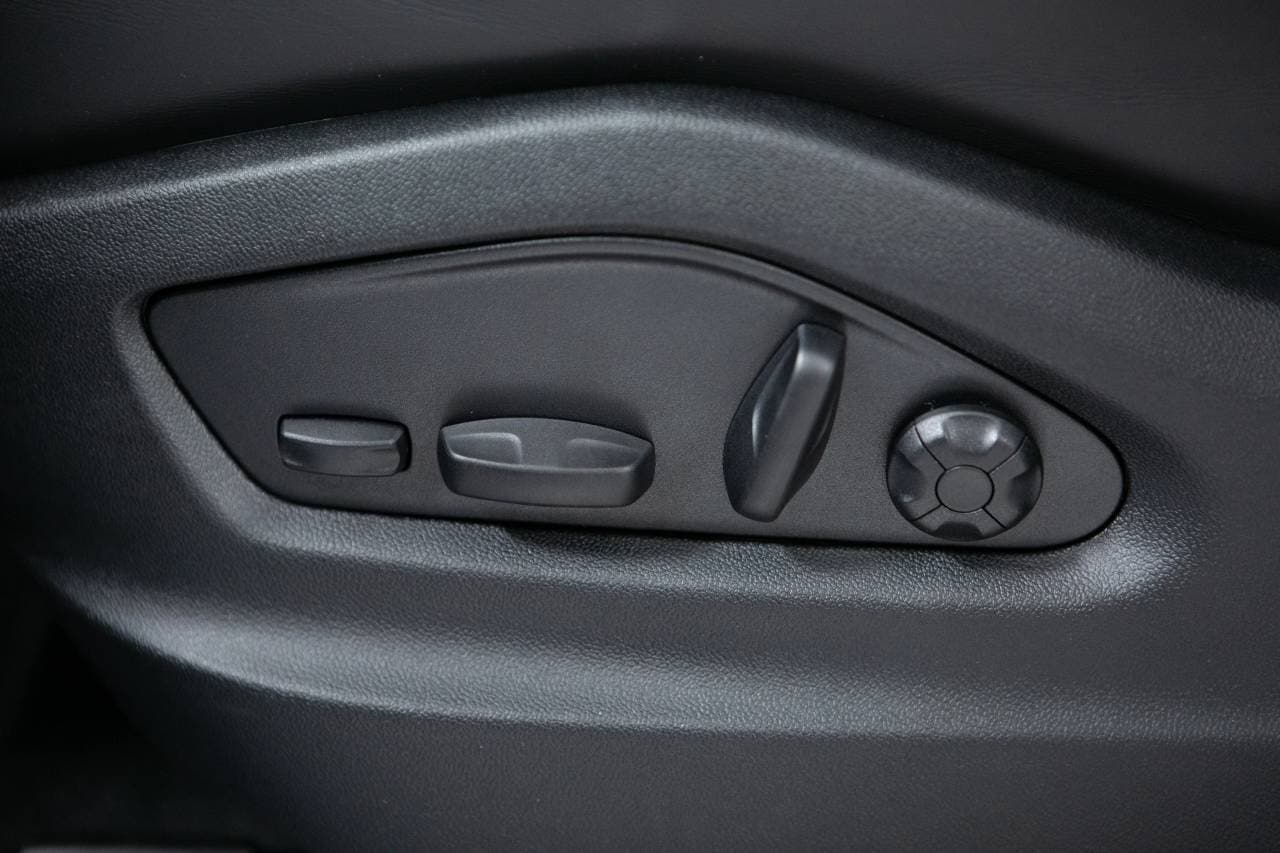 Thumbnail: 2025 Porsche  - 24