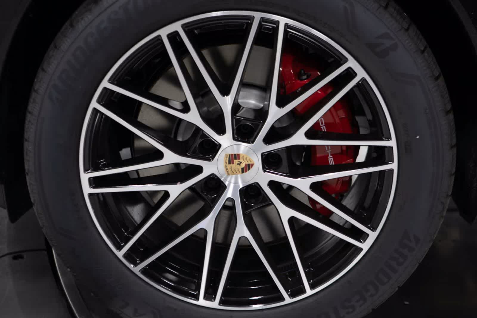 Thumbnail: 2026 Porsche Cayenne - 10