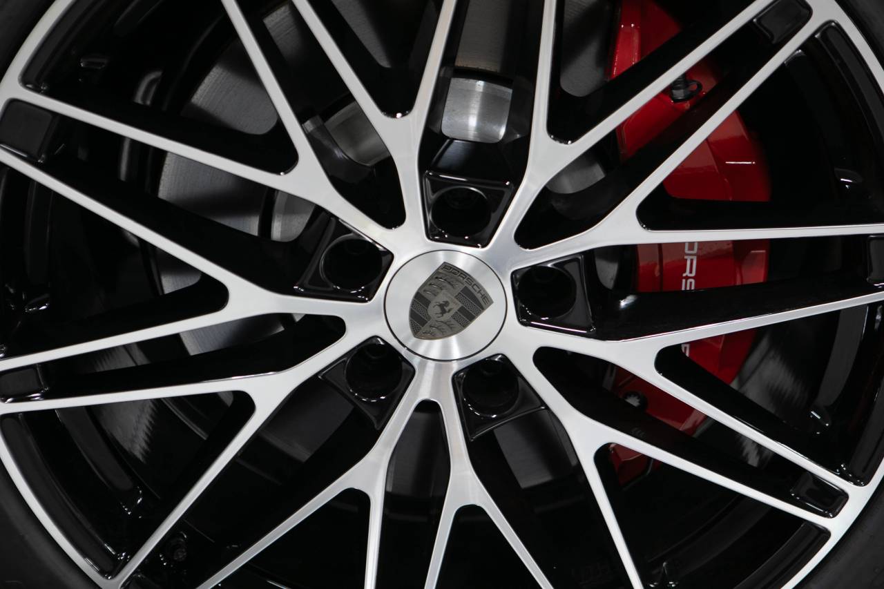 Thumbnail: 2026 Porsche Macan - 11