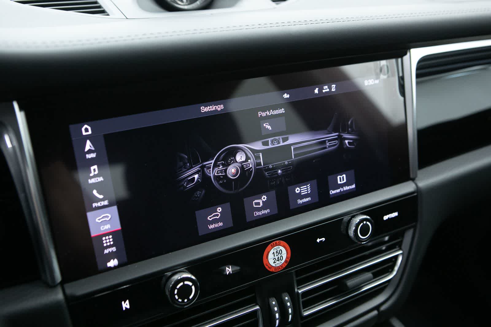 Thumbnail: 2026 Porsche Macan - 15