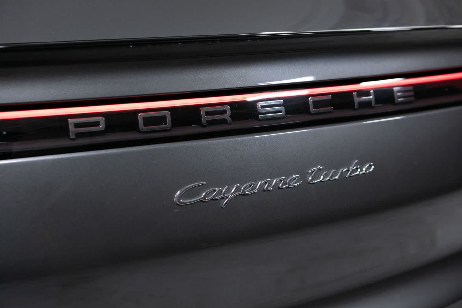 Thumbnail: 2022 Porsche Cayenne - 19