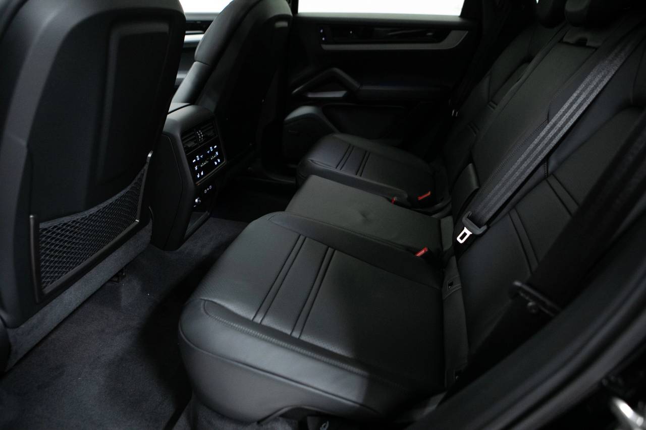 Thumbnail: 2026 Porsche  - 36