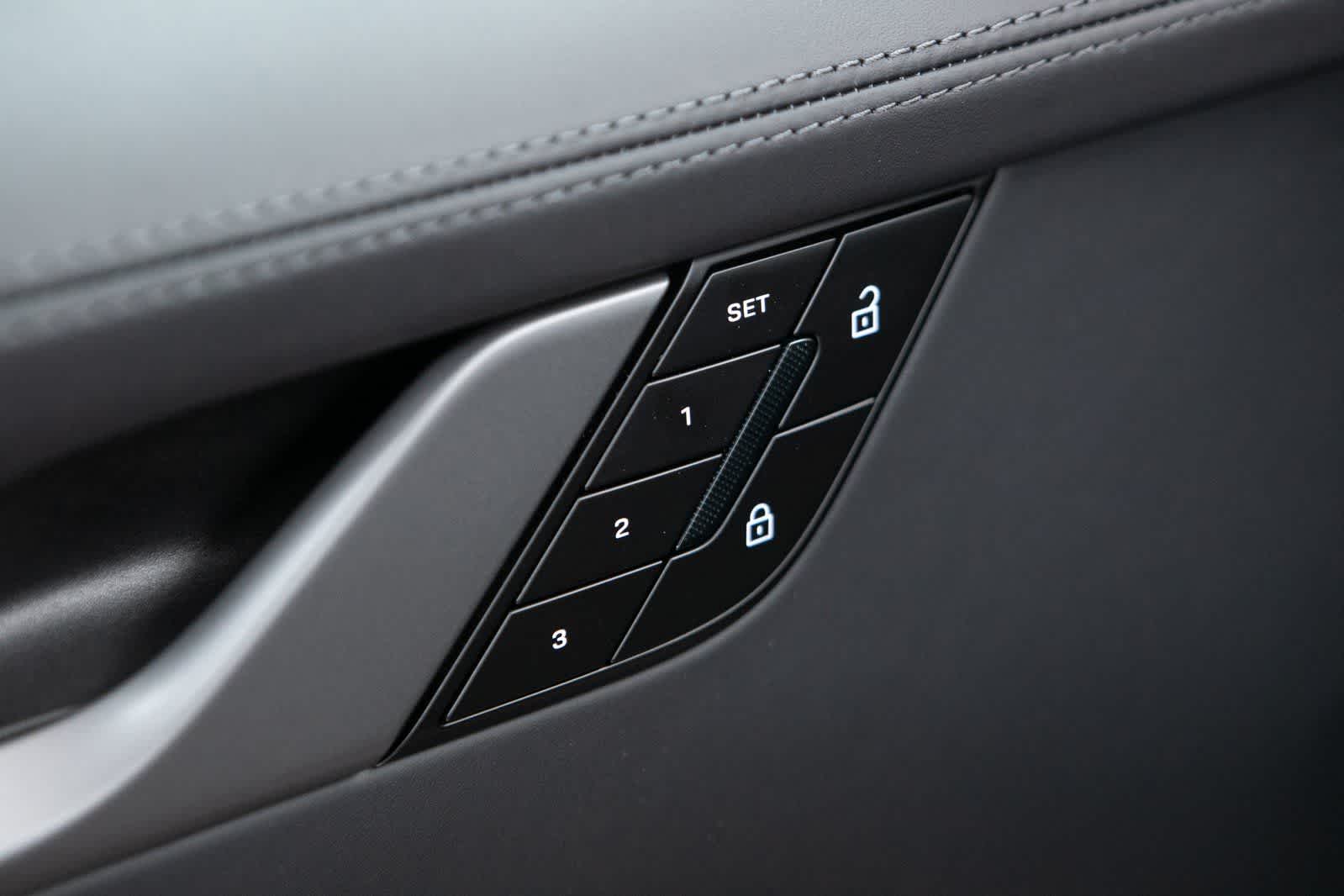 Thumbnail: 2025 Porsche 911 - 19