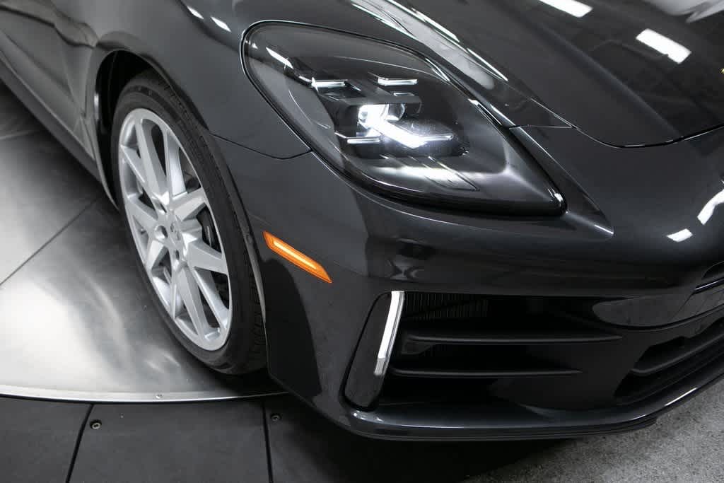 Thumbnail: 2025 Porsche Panamera - 12