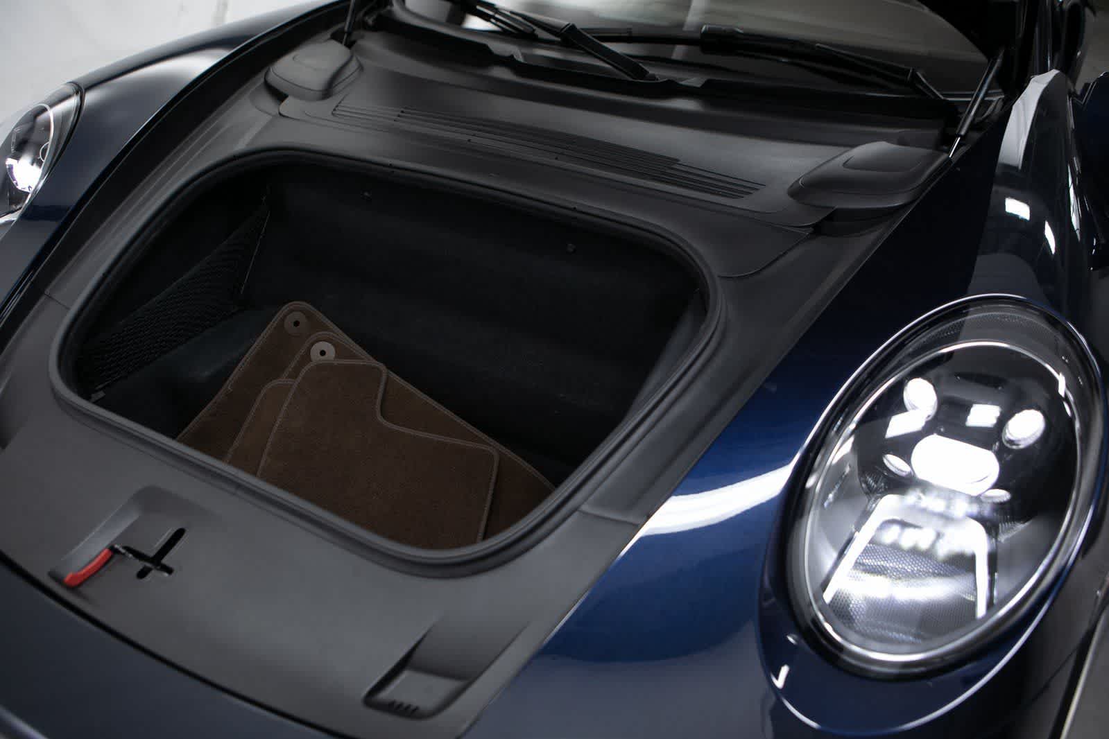 Thumbnail: 2021 Porsche 911 - 30