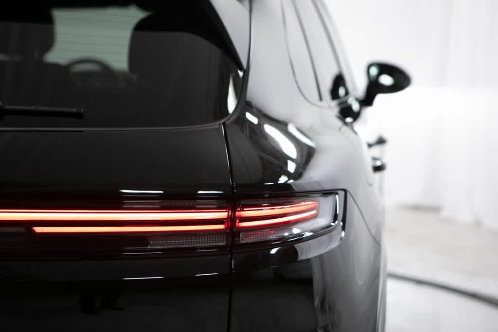 Thumbnail: 2024 Porsche Cayenne - 38