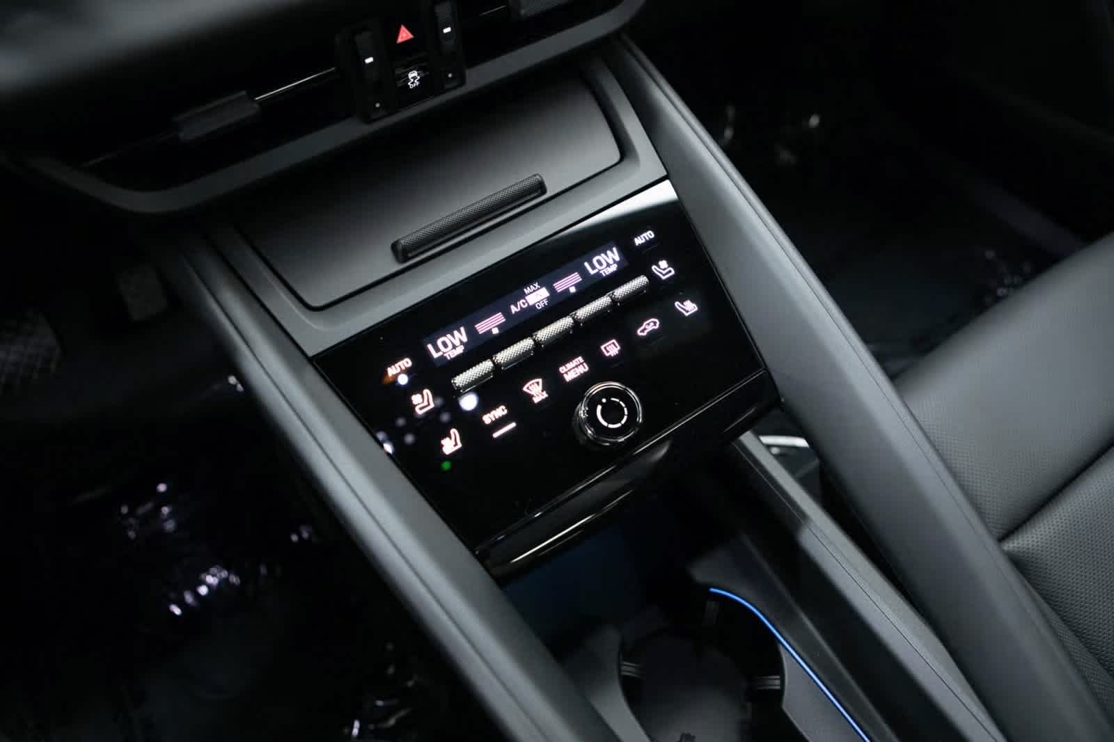 Thumbnail: 2025 Porsche Macan - 20