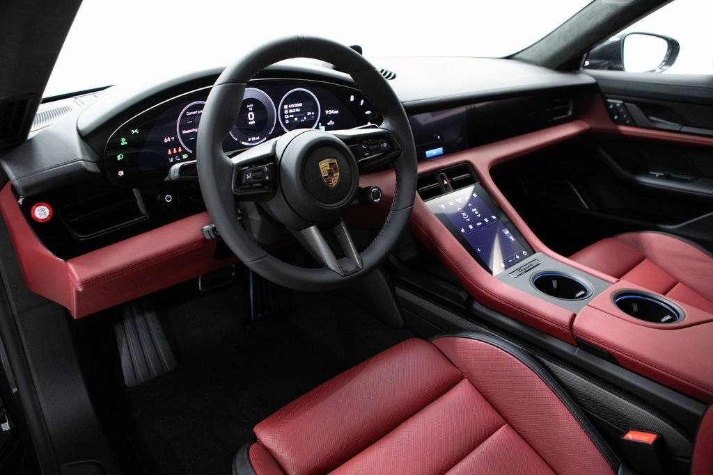 Thumbnail: 2025 Porsche Taycan - 4