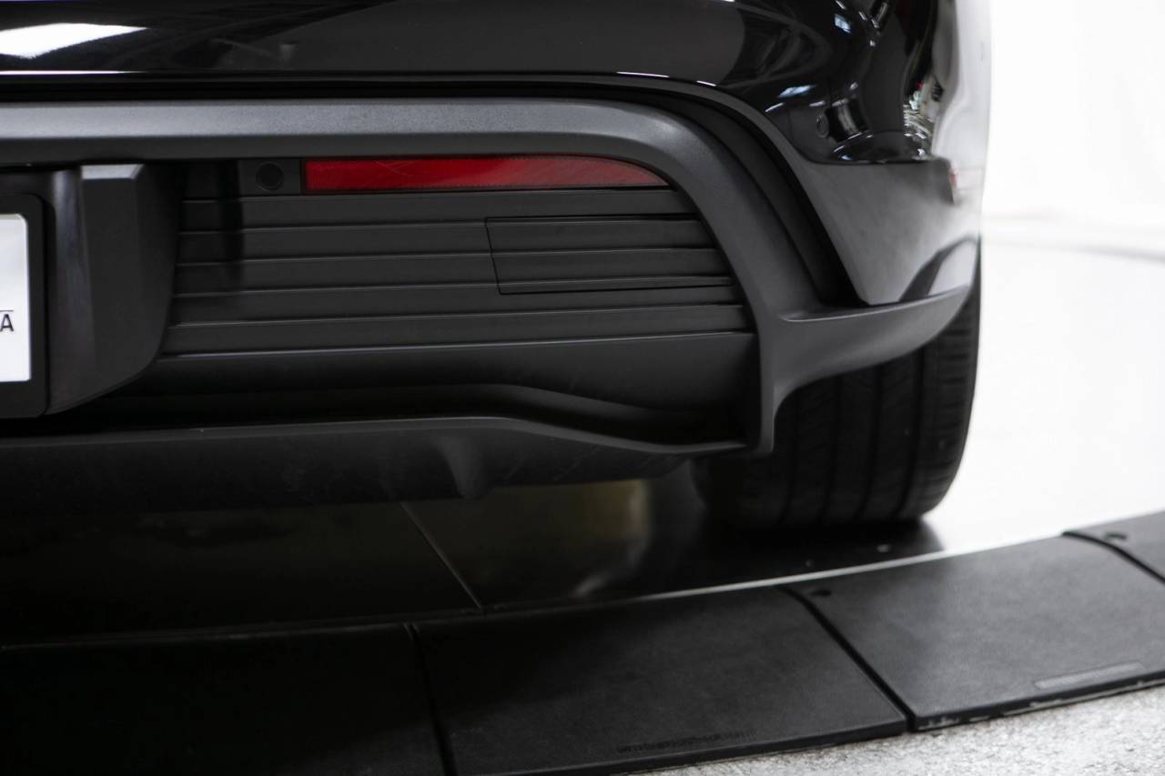 Thumbnail: 2026 Porsche Taycan - 17