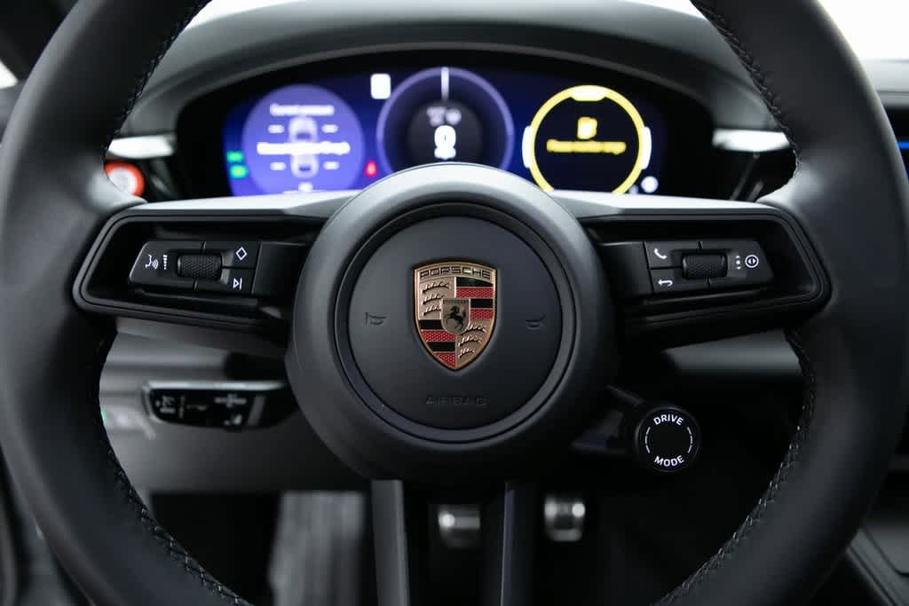 Thumbnail: 2025 Porsche Macan - 14