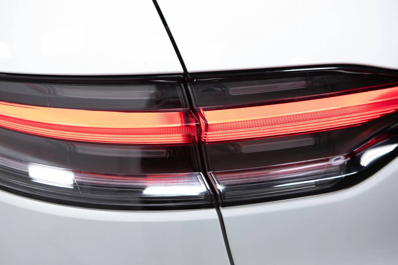 Thumbnail: 2026 Porsche Macan - 16