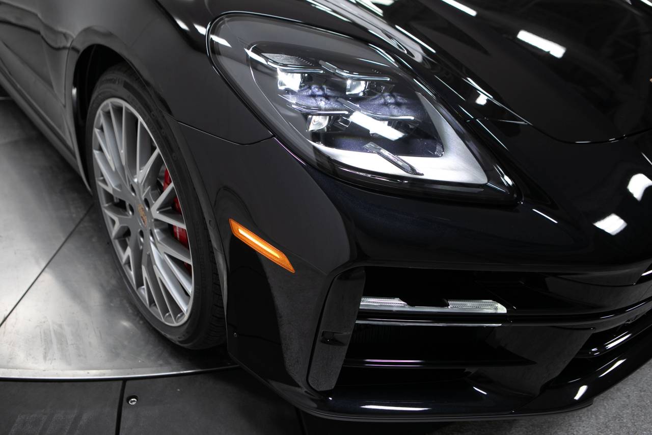 Thumbnail: 2026 Porsche Panamera - 12