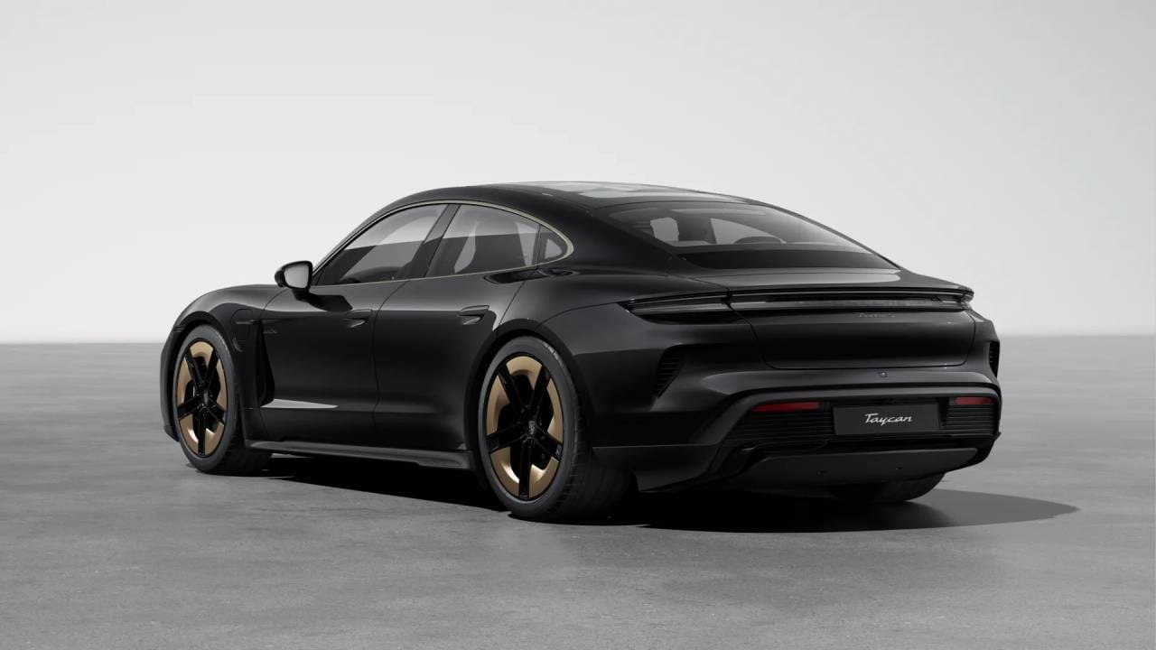 Thumbnail: 2026 Porsche Taycan - 3