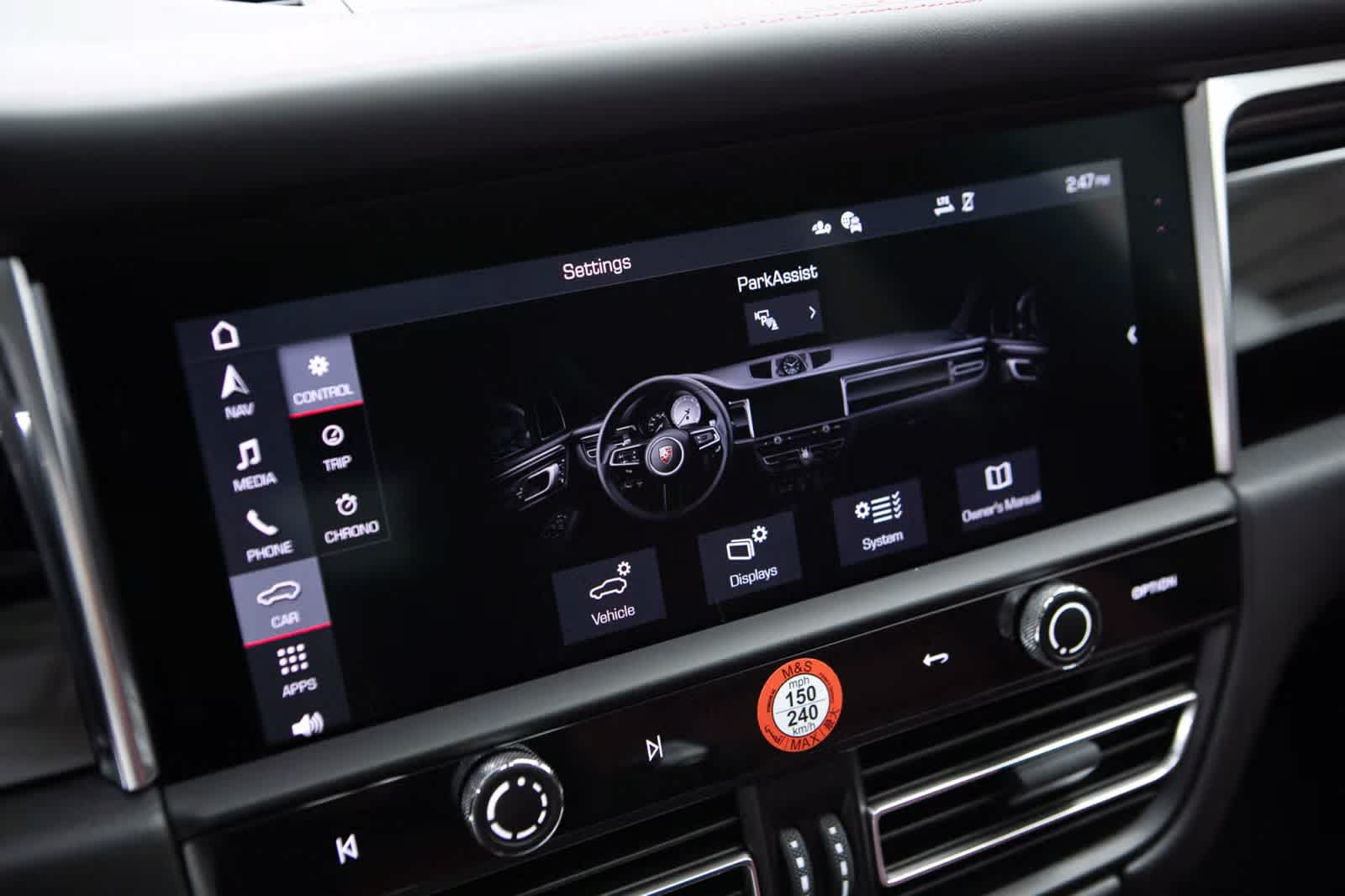 Thumbnail: 2026 Porsche Macan - 15