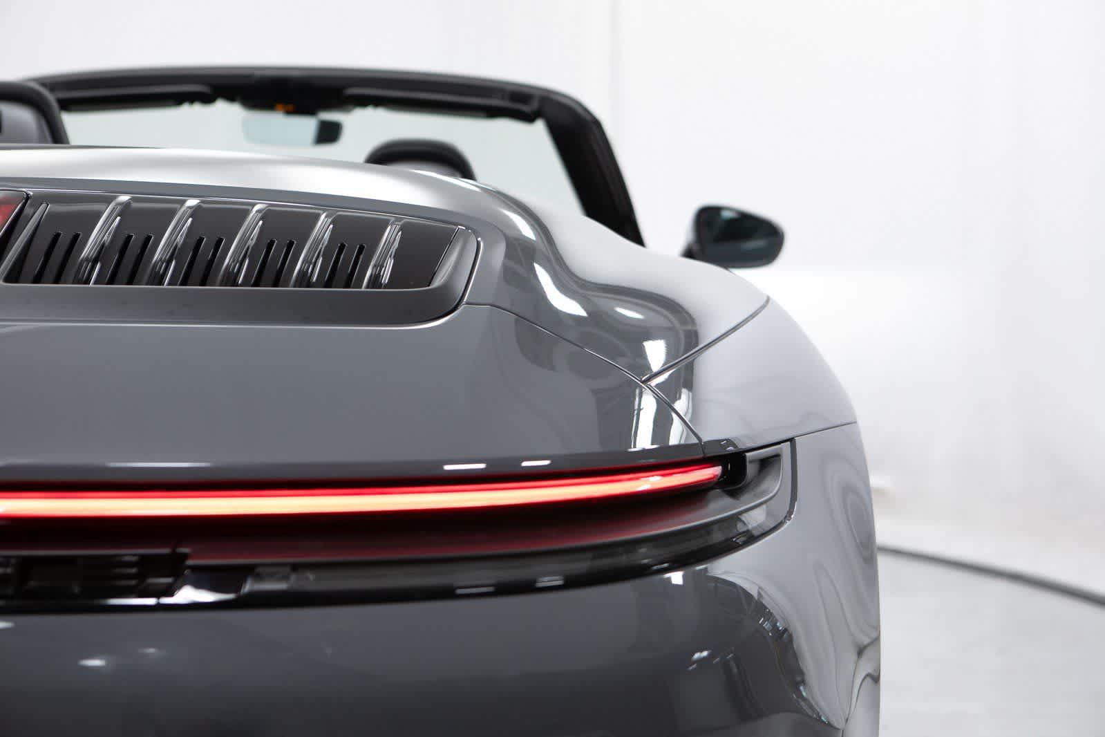 Thumbnail: 2025 Porsche 911 - 35