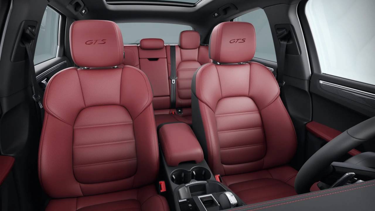 Thumbnail: 2026 Porsche Macan - 11