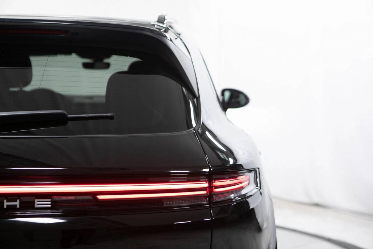 Thumbnail: 2026 Porsche Cayenne - 18