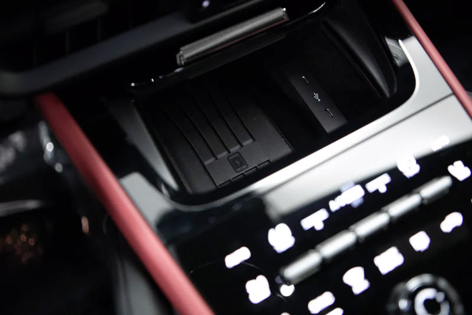Thumbnail: 2025 Porsche Cayenne - 32