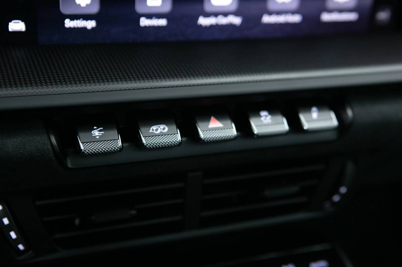 Thumbnail: 2026 Porsche 911 - 27