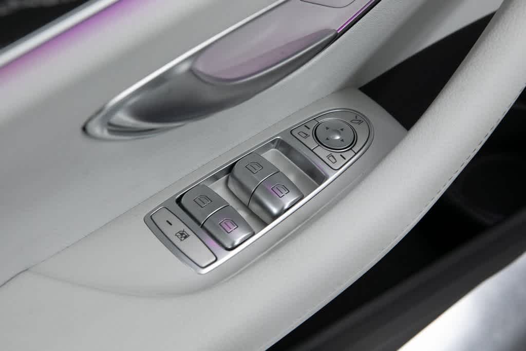 Thumbnail: 2022 Mercedes-Benz E-Class - 20