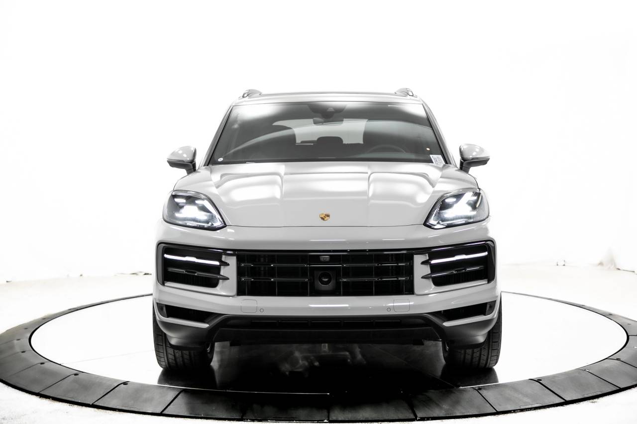 Thumbnail: 2025 Porsche Cayenne - 12