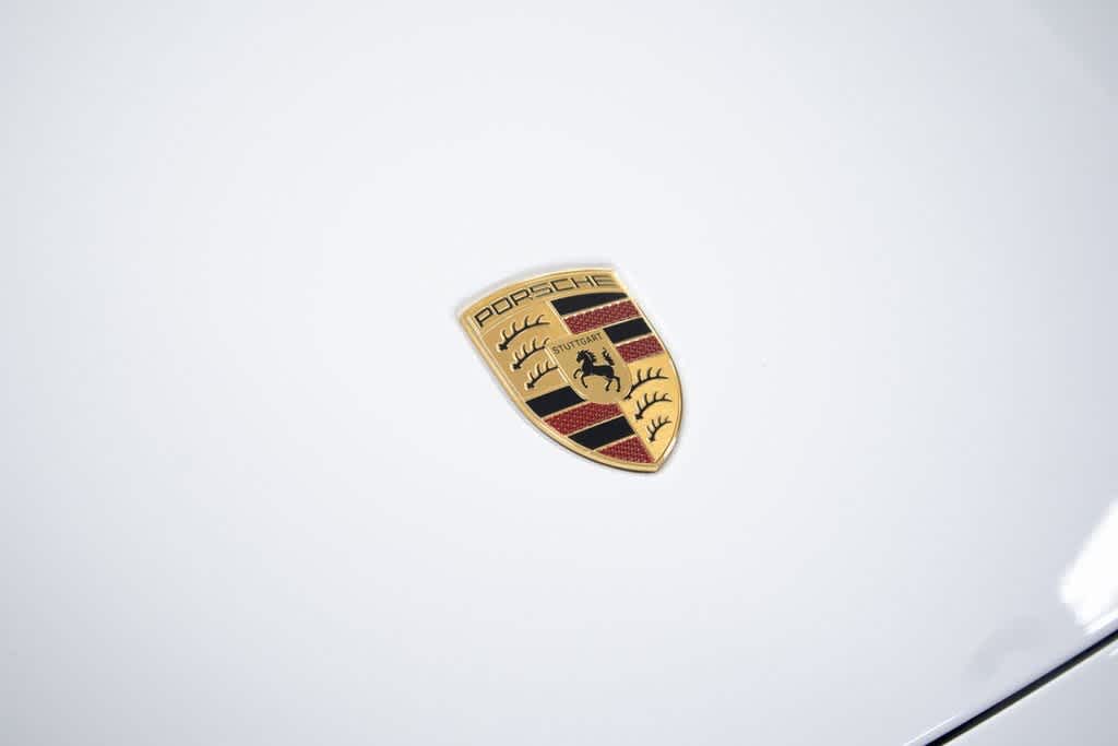 Thumbnail: 2025 Porsche Taycan - 33