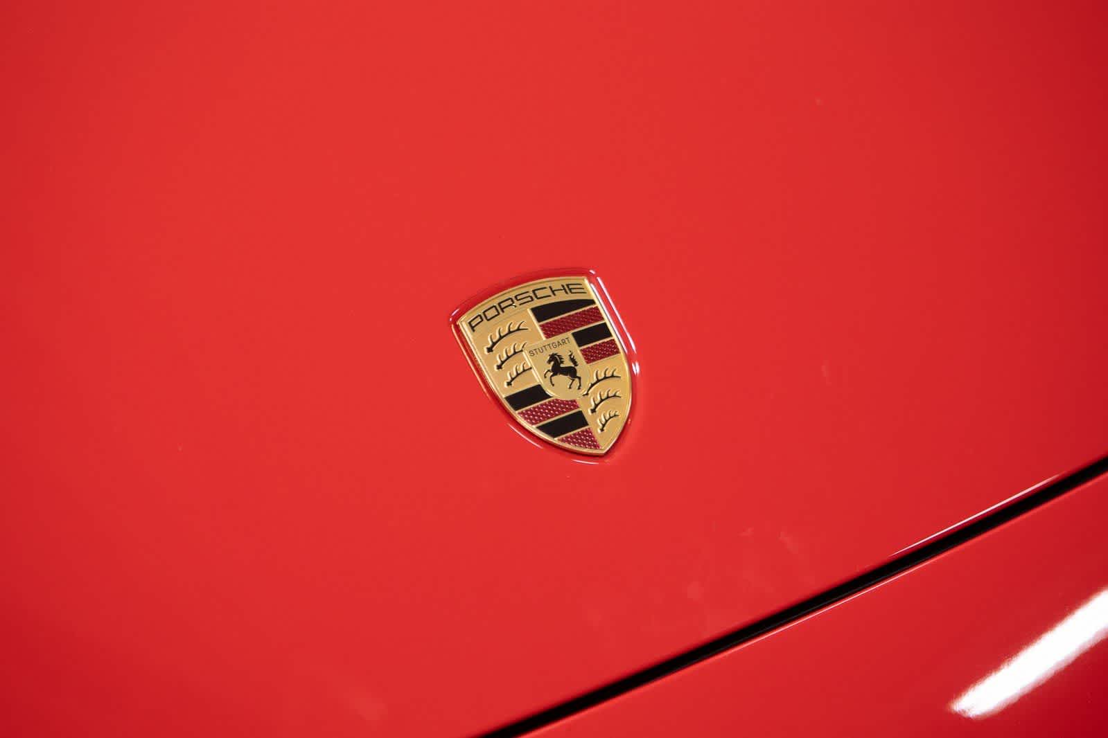 Thumbnail: 2025 Porsche 911 - 32