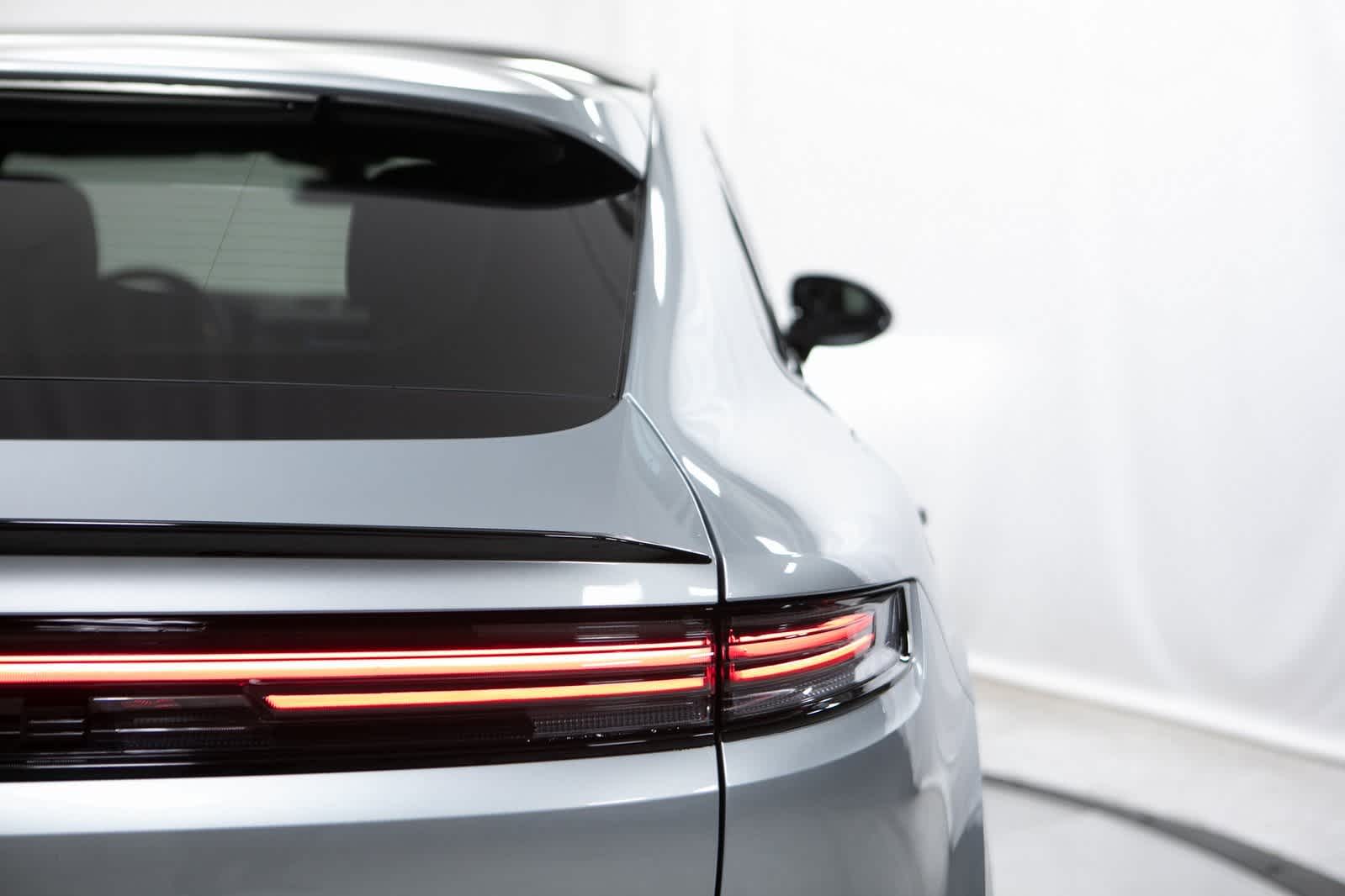 Thumbnail: 2025 Porsche Cayenne - 40