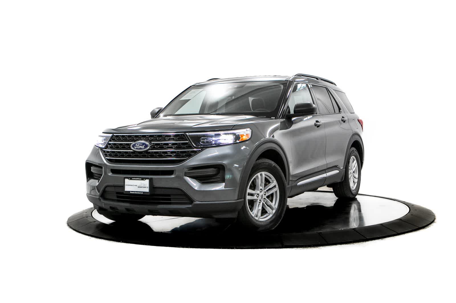 2023 Ford Explorer XLT RWD's photo