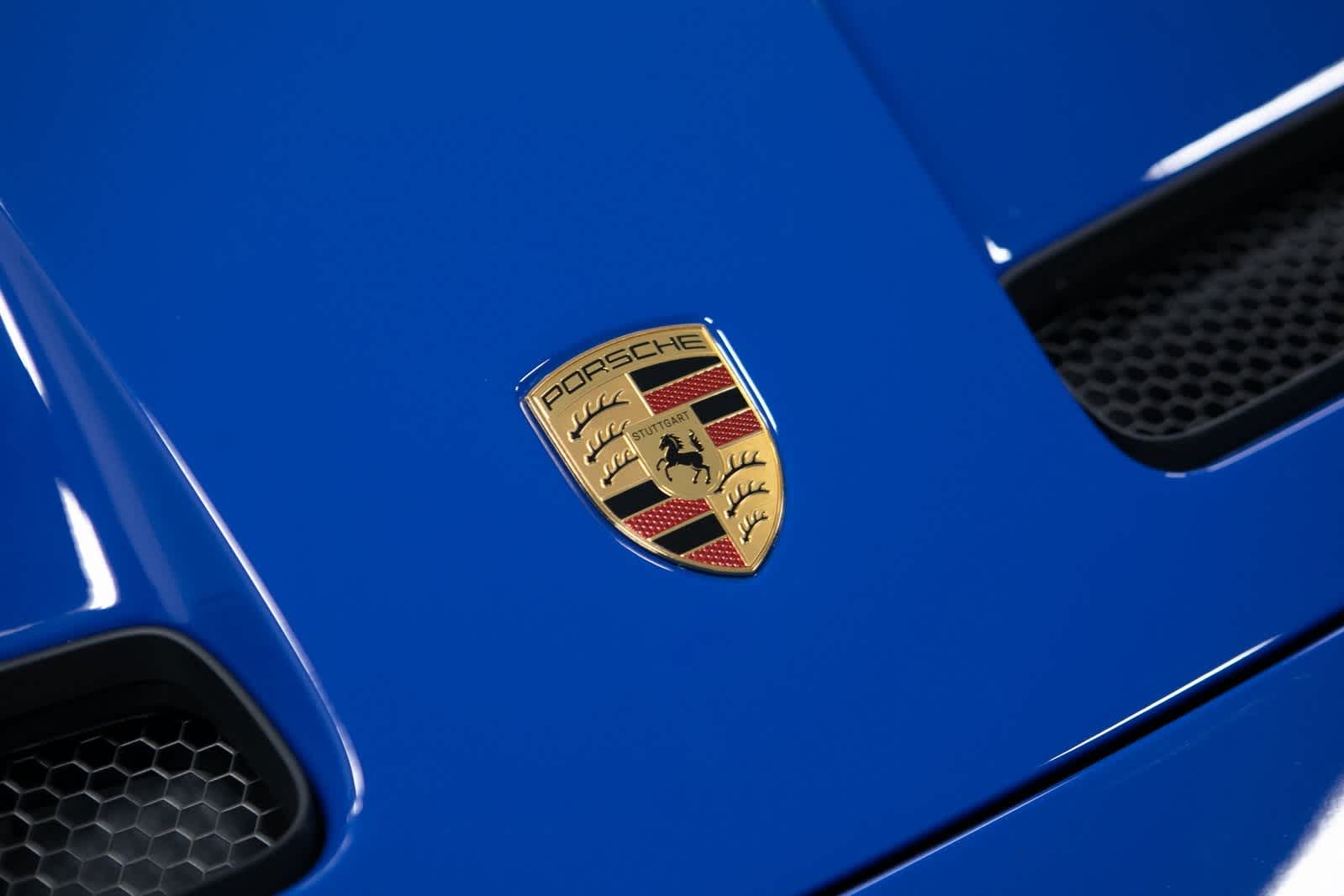 Thumbnail: 2025 Porsche 911 - 32