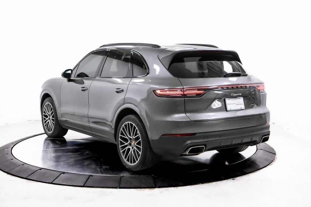 2020 Porsche Cayenne Base photo 3
